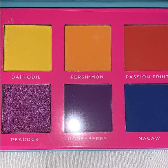 ACE BEAUTĒ Slice of paradise eyeshadow palette - Picture 2 of 6